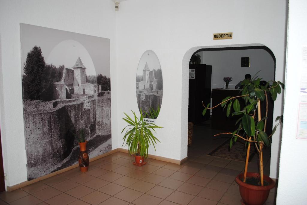 Hotel West Scheia エクステリア 写真